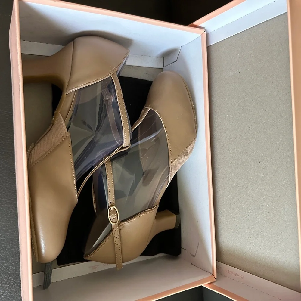 Bloch Character Show - Picture 3 of 4